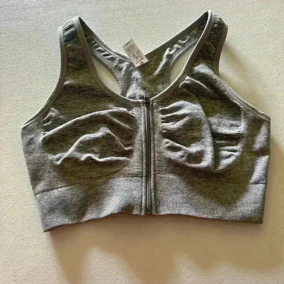 90 Degree Zip Sports Bra. Medium. Preowned. Gray. - Picture 1 of 3